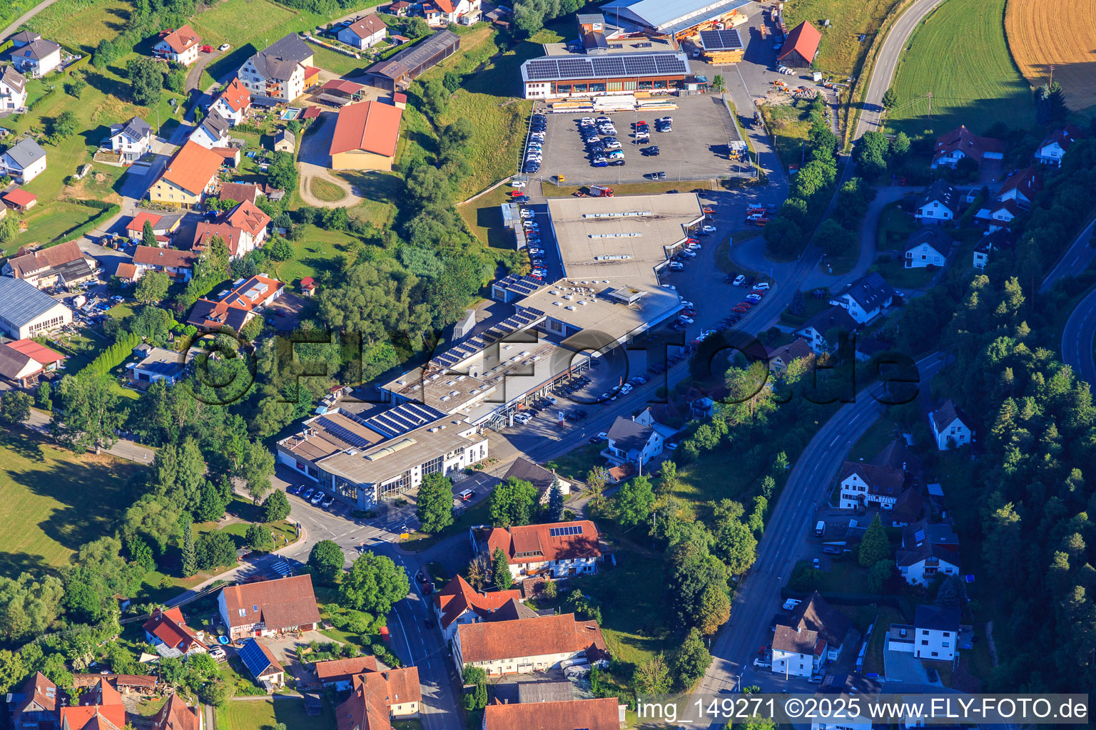 Vue aérienne de Autowelt Schuler GmbH à le quartier Horgen in Zimmern ob Rottweil dans le département Bade-Wurtemberg, Allemagne