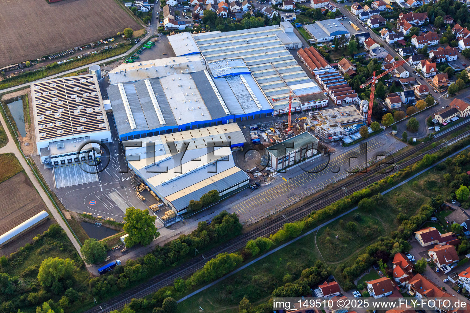 Vue aérienne de Chantier de construction pour l'agrandissement de Kardex Remstar à Bellheim dans le département Rhénanie-Palatinat, Allemagne