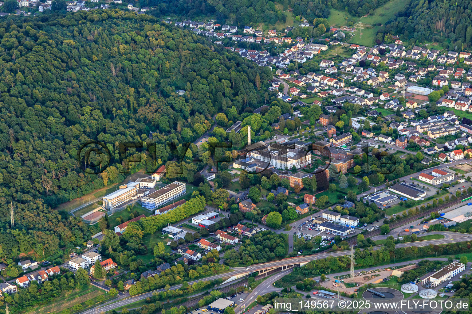Vue aérienne de Clinique Merzig GmbH à but non lucratif du Nord-Ouest à Merzig dans le département Sarre, Allemagne
