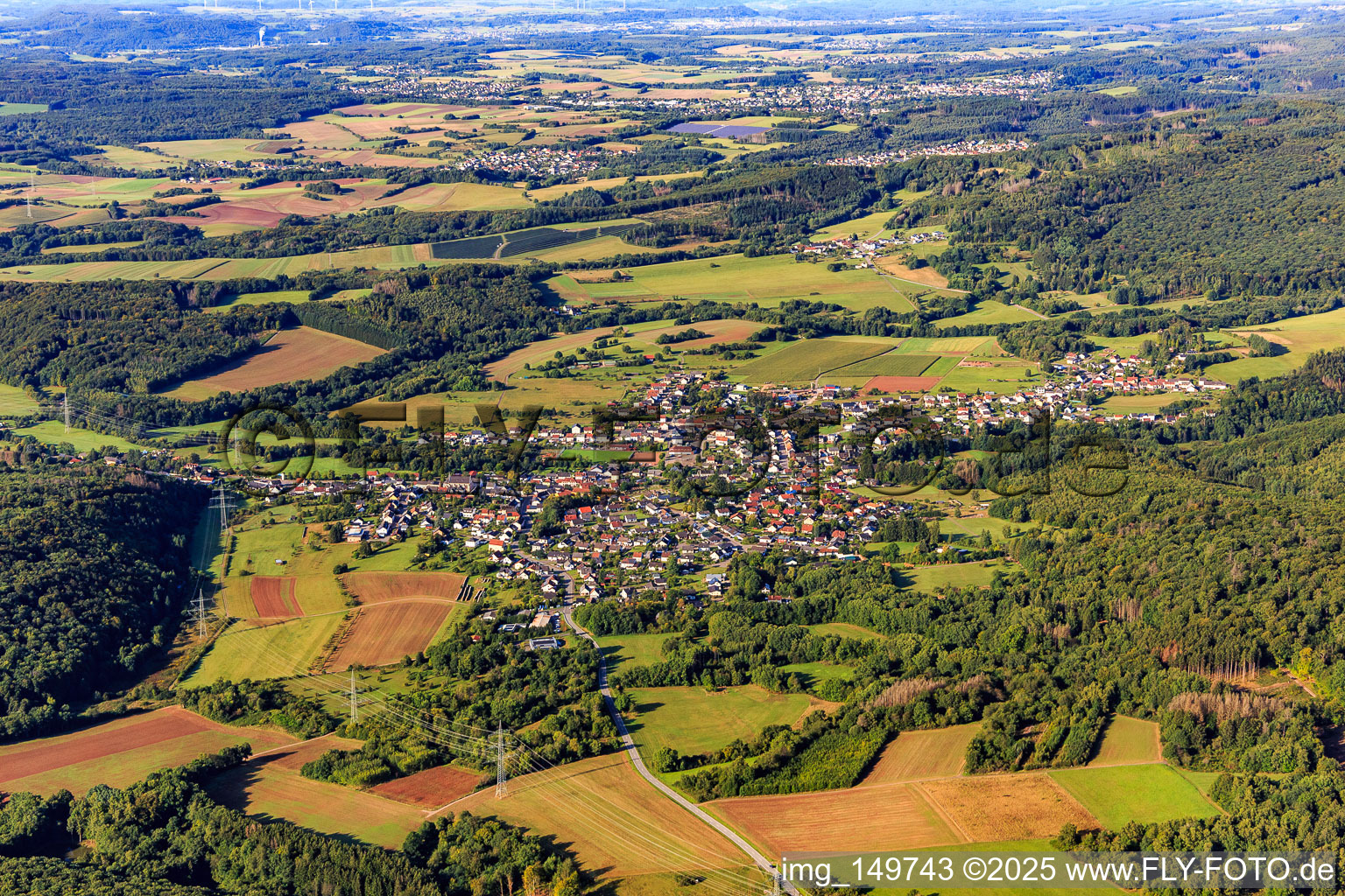 Vue aérienne de Du nord-est à le quartier Wadrill in Wadern dans le département Sarre, Allemagne
