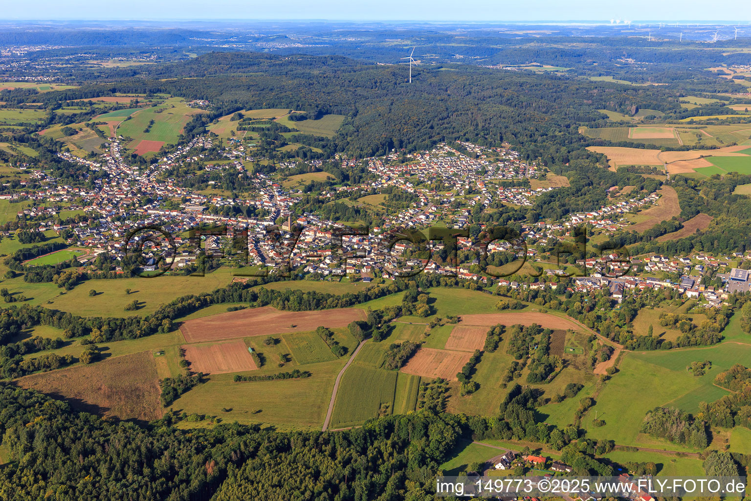 Vue aérienne de De l'est à le quartier Hüttersdorf in Schmelz dans le département Sarre, Allemagne