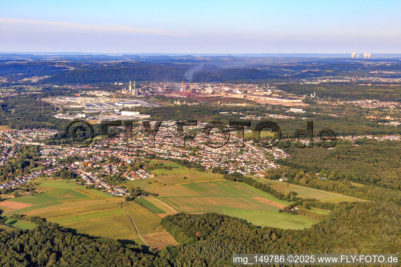 Vue aérienne de De l'est à Saarwellingen dans le département Sarre, Allemagne