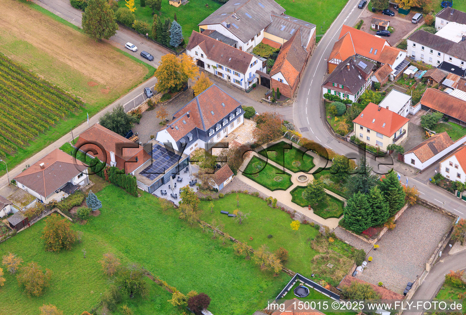 Vue oblique de Château à Oberotterbach dans le département Rhénanie-Palatinat, Allemagne