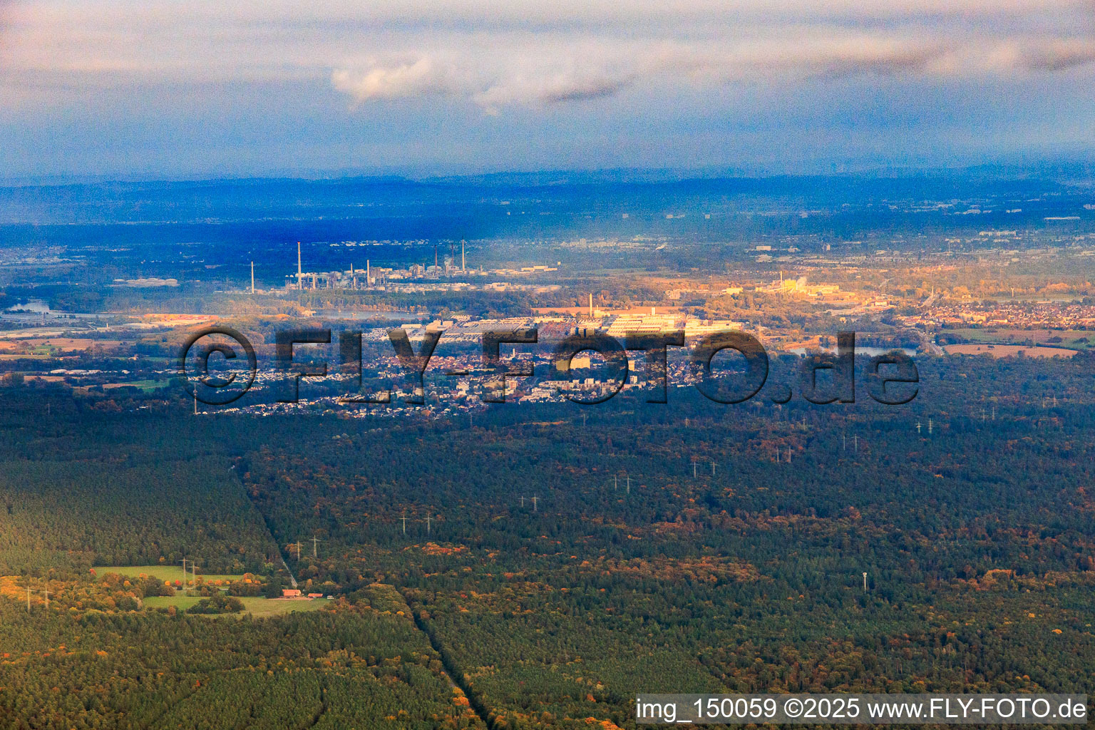 Vue aérienne de Usine automobile de Wörth de l’Ouest à Wörth am Rhein dans le département Rhénanie-Palatinat, Allemagne