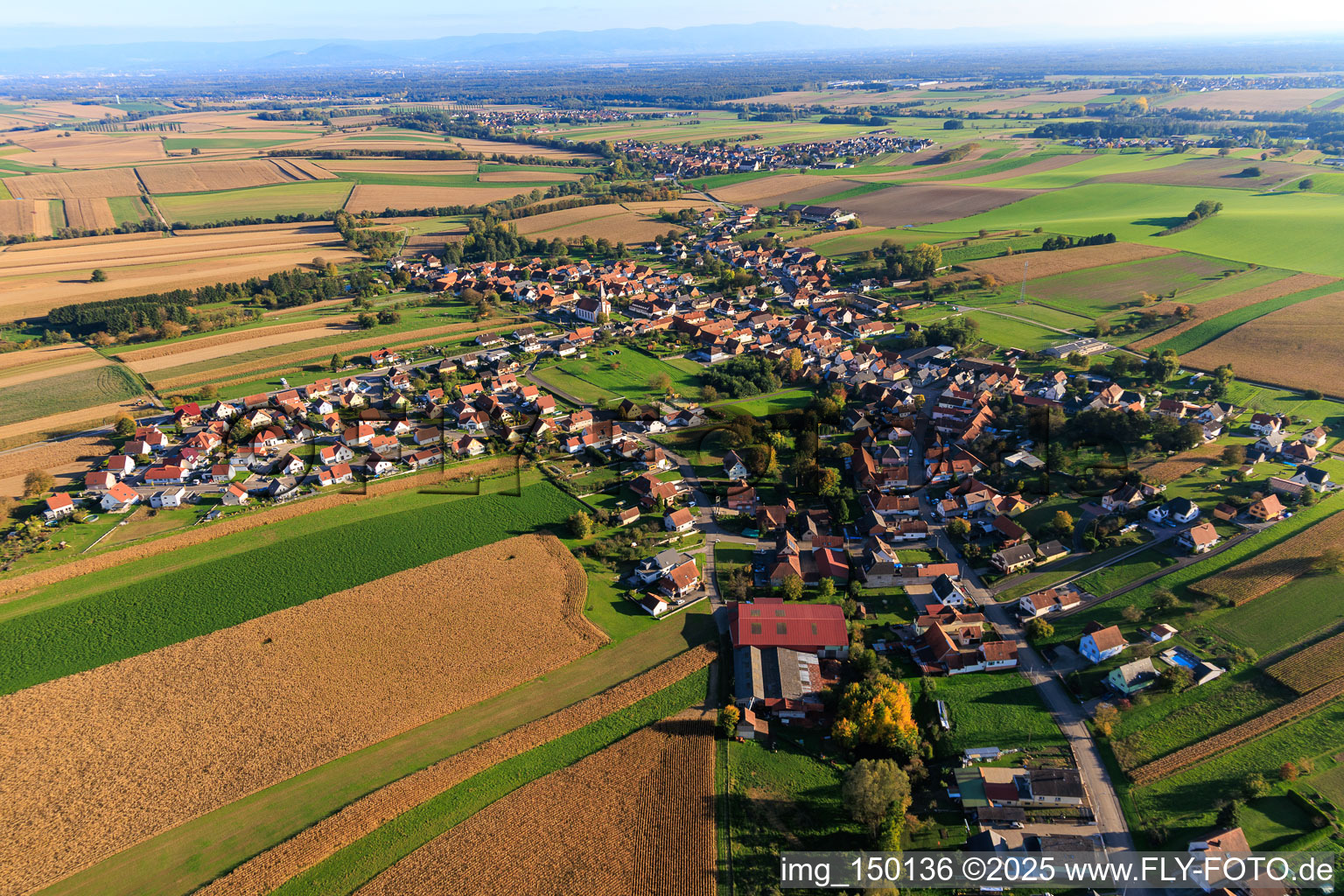 Vue aérienne de Du nord à Aschbach dans le département Bas Rhin, France