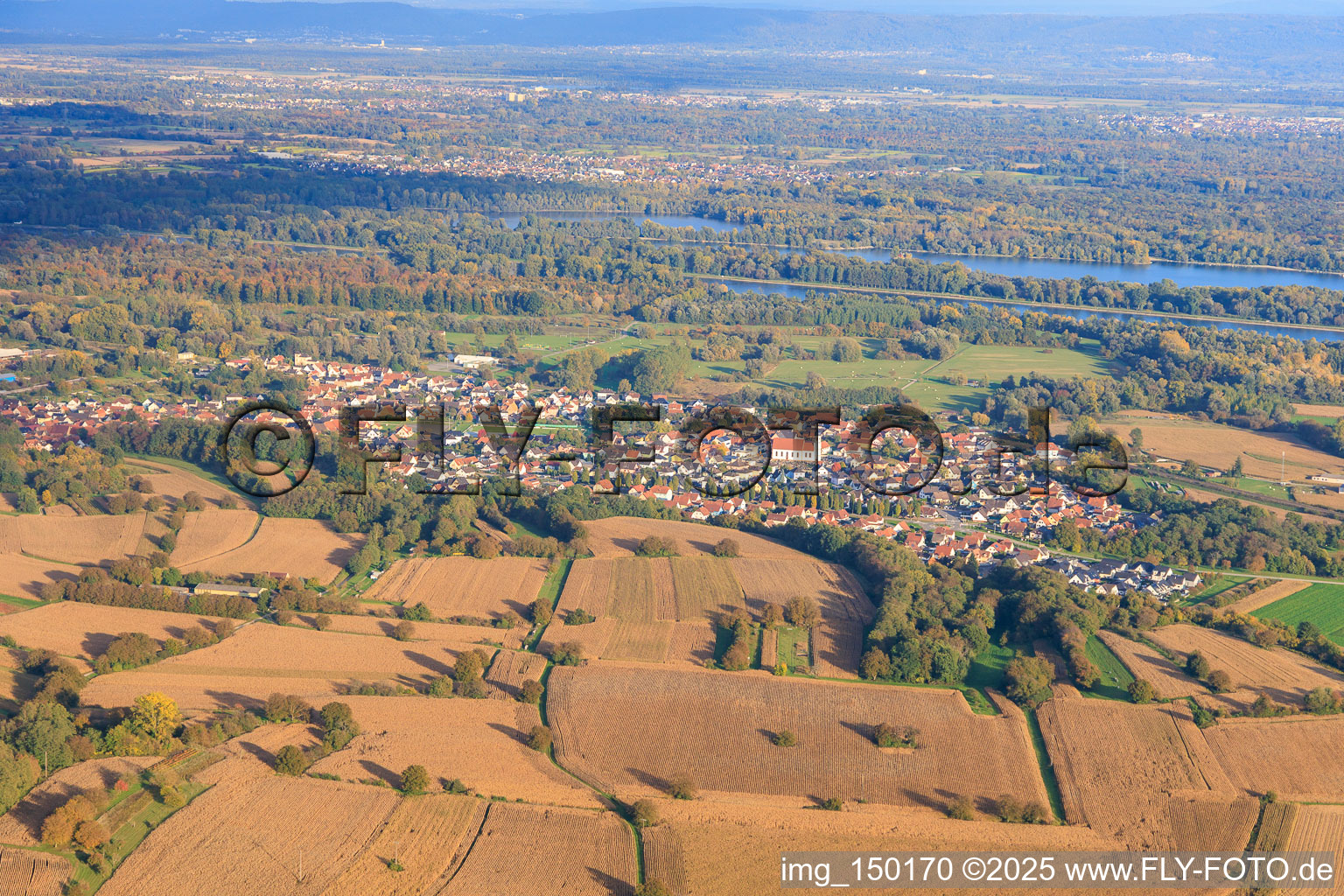 Vue aérienne de De l'ouest à Mothern dans le département Bas Rhin, France
