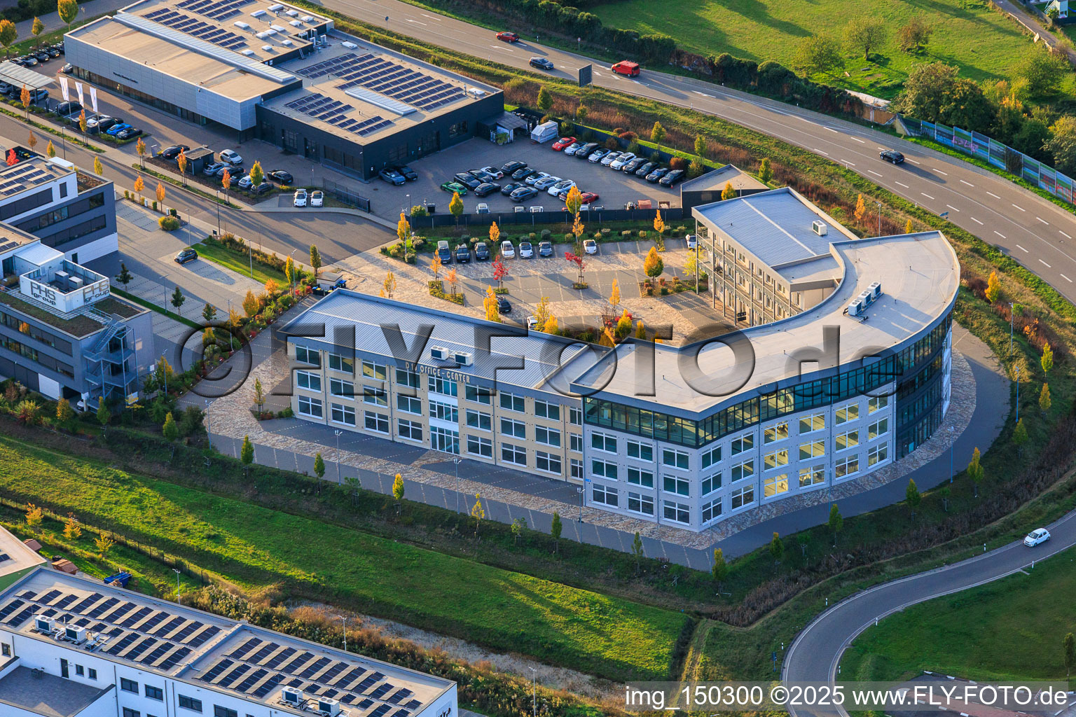 Vue aérienne de D10 Office-Center et PimpUP GmbH à le quartier Queichheim in Landau in der Pfalz dans le département Rhénanie-Palatinat, Allemagne