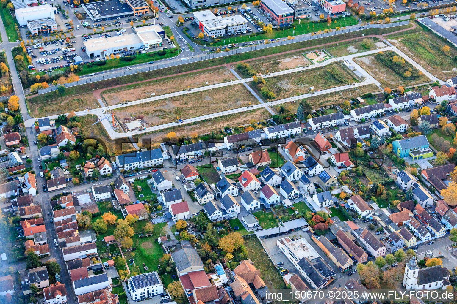 Vue aérienne de Nouvelle zone de développement Im Storchenring en cours d'aménagement à le quartier Queichheim in Landau in der Pfalz dans le département Rhénanie-Palatinat, Allemagne