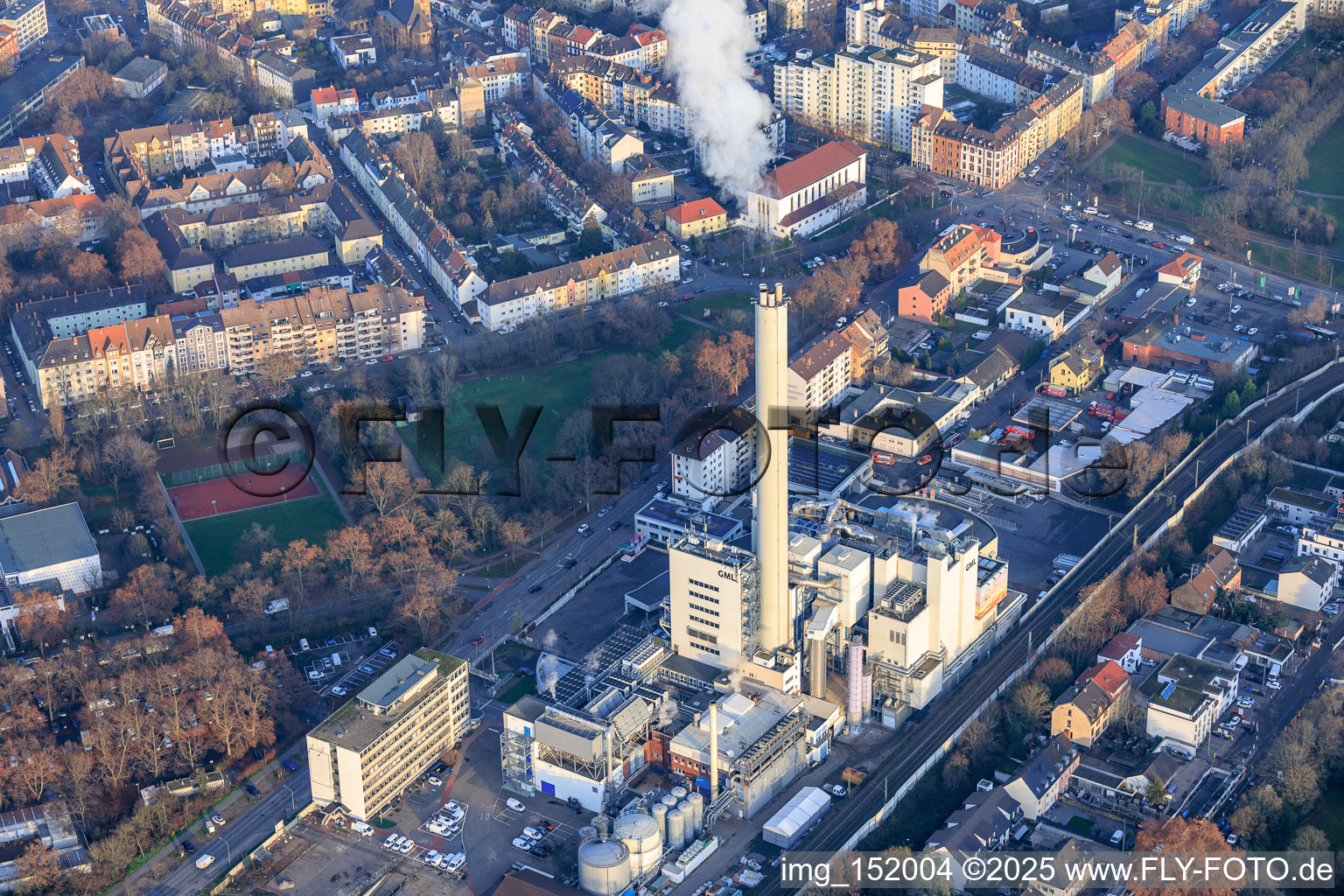 Vue aérienne de GML – Gemeinschafts-Müllheizkraftwerk Ludwigshafen GmbH à le quartier Hemshof in Ludwigshafen am Rhein dans le département Rhénanie-Palatinat, Allemagne