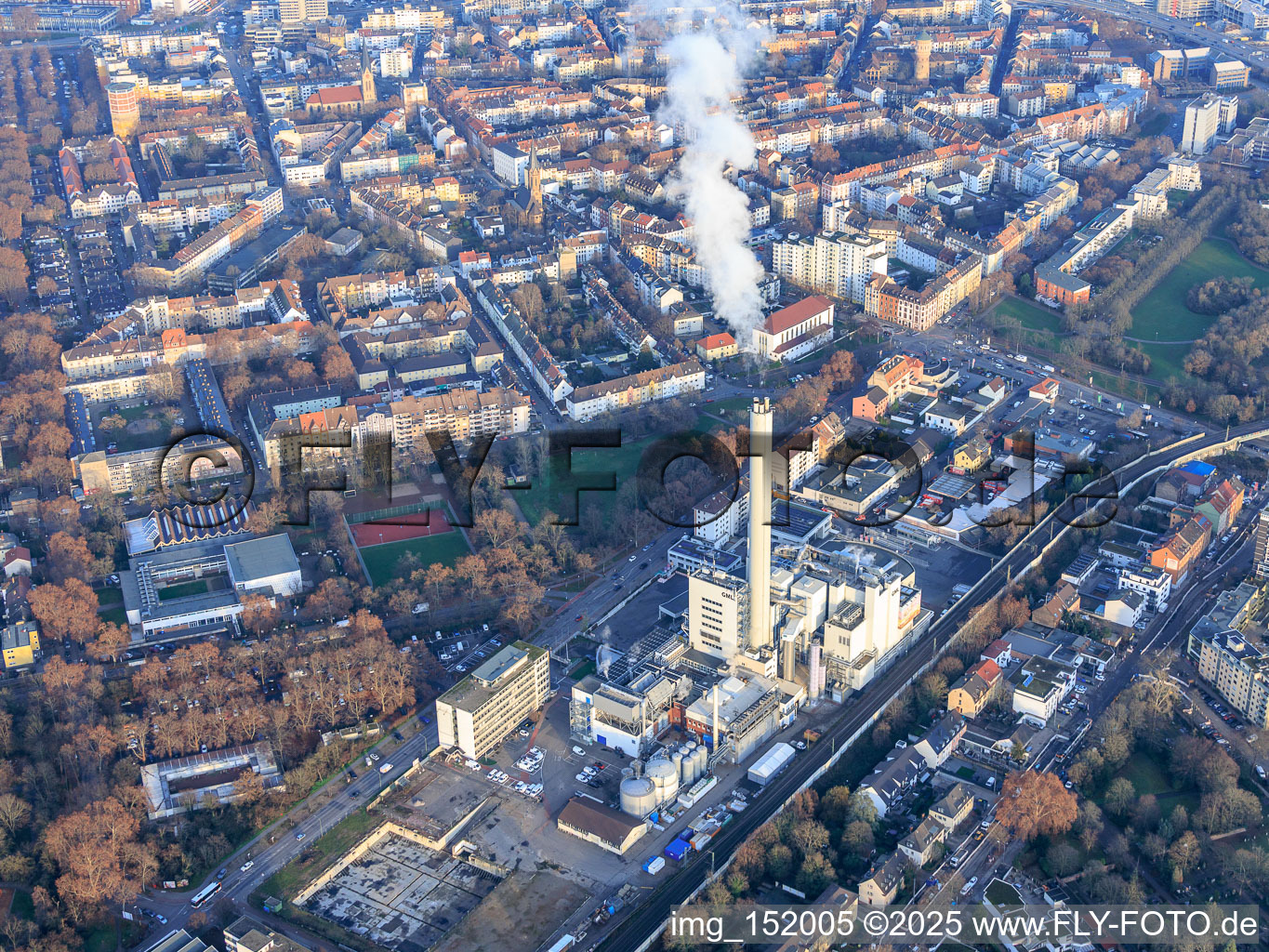 Vue aérienne de GML – Gemeinschafts-Müllheizkraftwerk Ludwigshafen GmbH à le quartier Hemshof in Ludwigshafen am Rhein dans le département Rhénanie-Palatinat, Allemagne