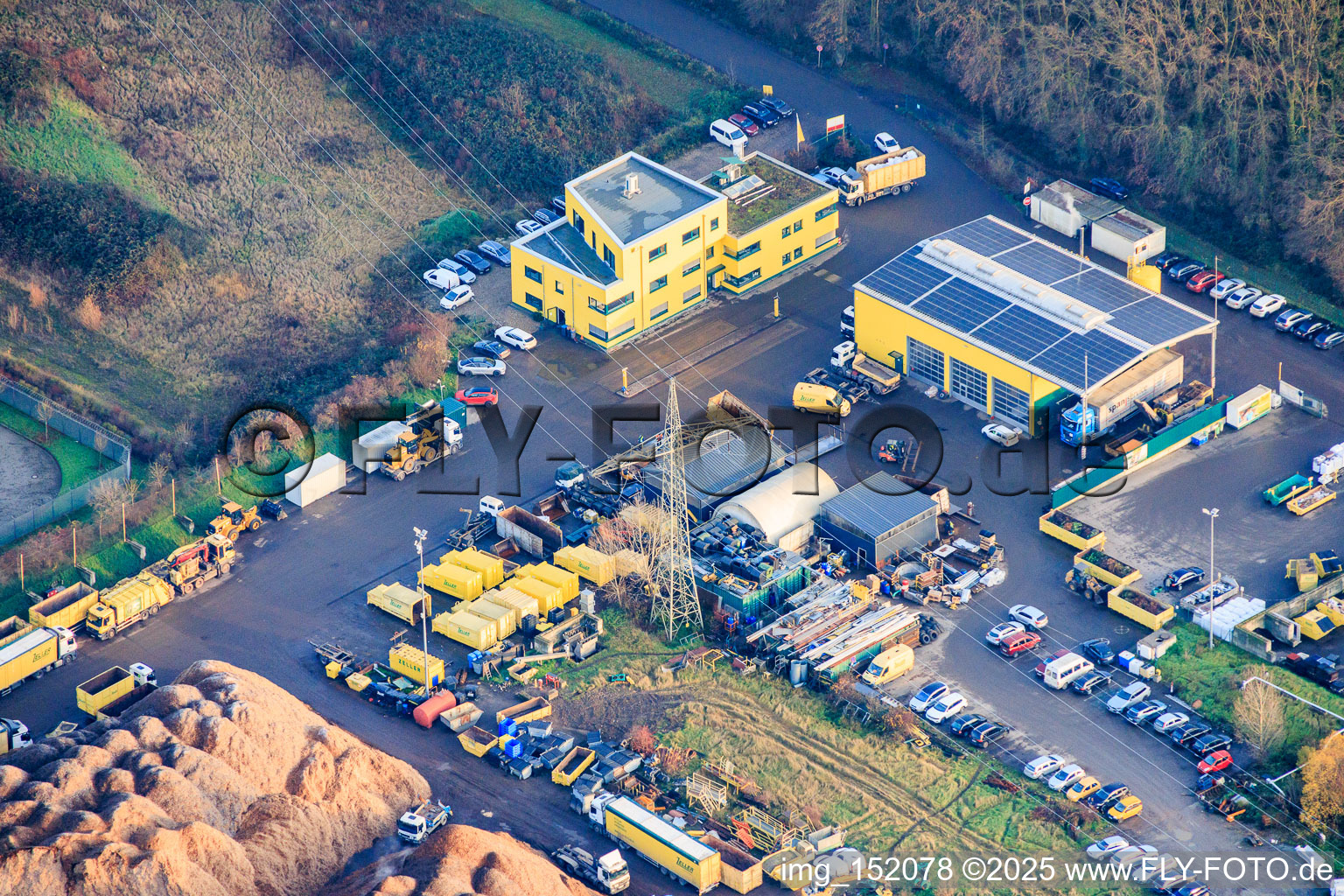 Vue aérienne de Centre de données PFALZKOM DCRN II à Mutterstadt dans le département Rhénanie-Palatinat, Allemagne