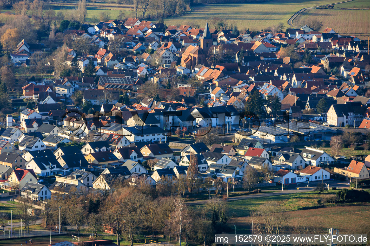 Vue aérienne de Au plus haut niveau à Rohrbach dans le département Rhénanie-Palatinat, Allemagne
