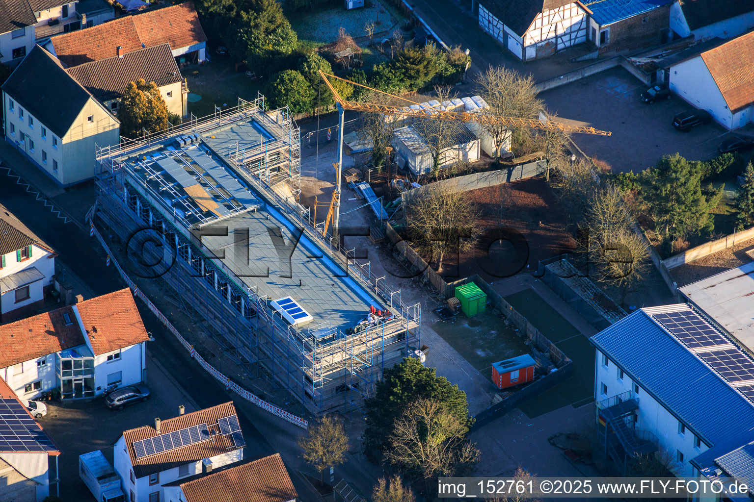 Vue aérienne de Chantier de construction de la nouvelle cafétéria de l'école primaire Ludwig-Riedinger à Wörth am Rhein dans le département Rhénanie-Palatinat, Allemagne