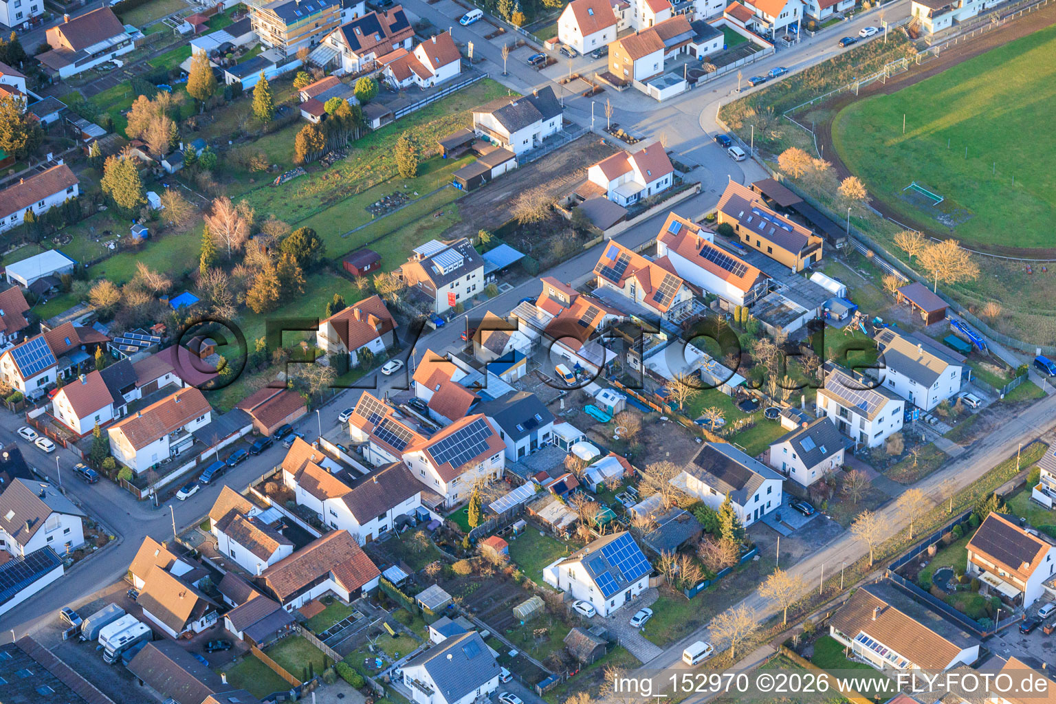 Vue aérienne de Pfeifferstr à Rheinzabern dans le département Rhénanie-Palatinat, Allemagne