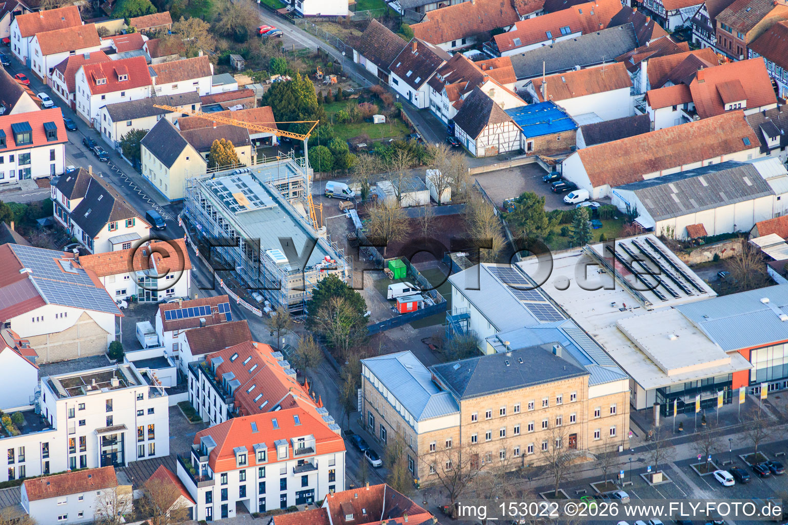 Vue aérienne de Chantier de construction d'une nouvelle cafétéria à l'école primaire Ludwig-Riedinger à Kandel dans le département Rhénanie-Palatinat, Allemagne