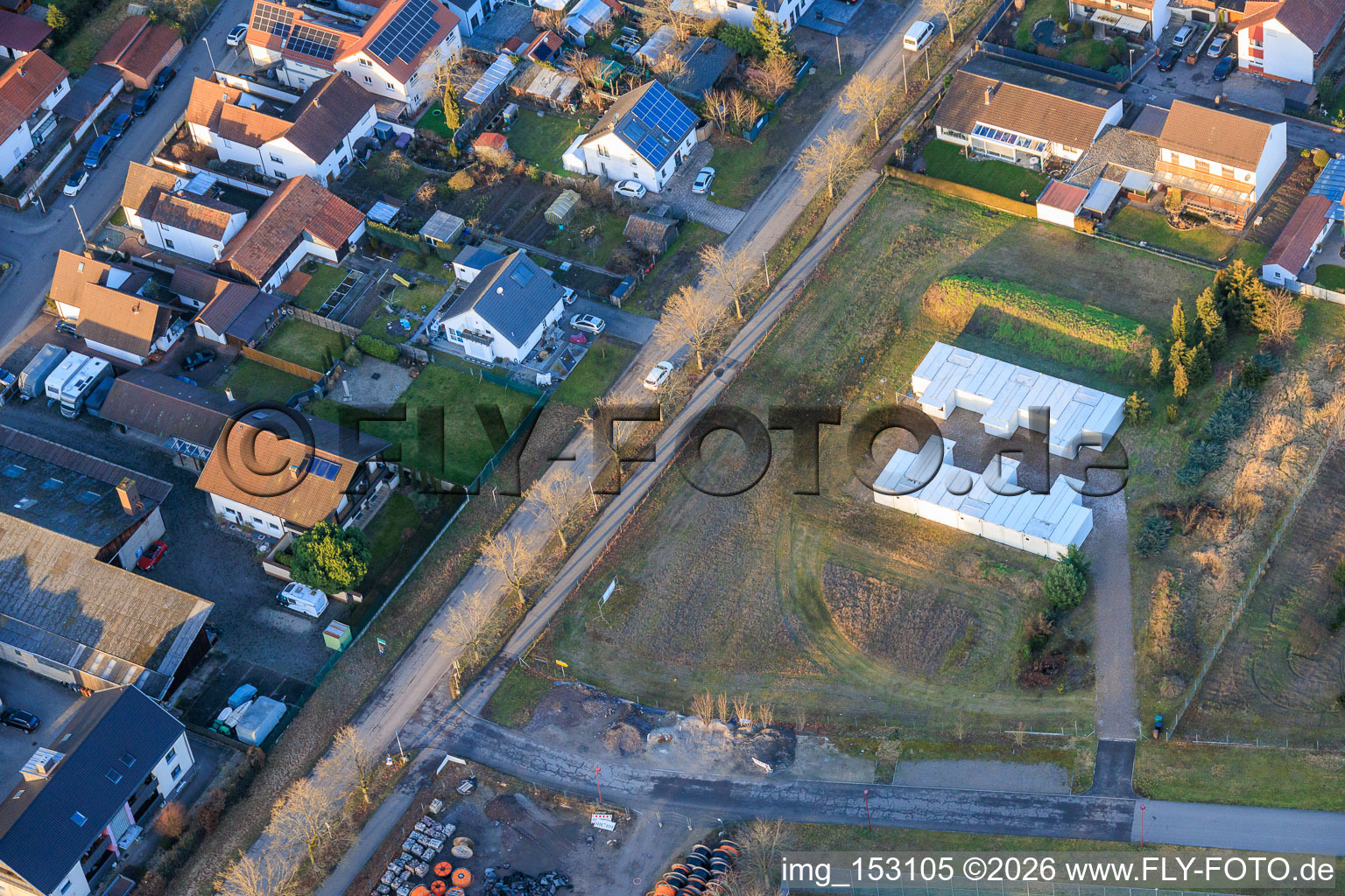 Vue aérienne de Stockage de conteneurs sur la Kandeler Straße à Rheinzabern dans le département Rhénanie-Palatinat, Allemagne