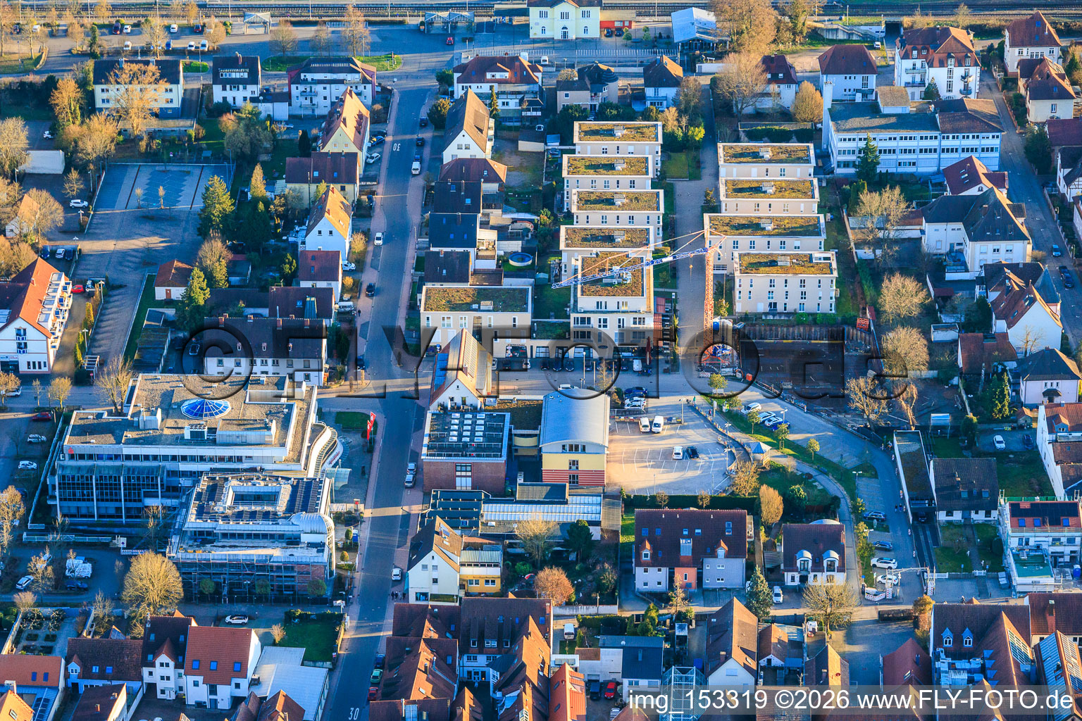 Vue oblique de Fosse de construction pour l'agrandissement du complexe résidentiel en centre-ville à Kandel dans le département Rhénanie-Palatinat, Allemagne