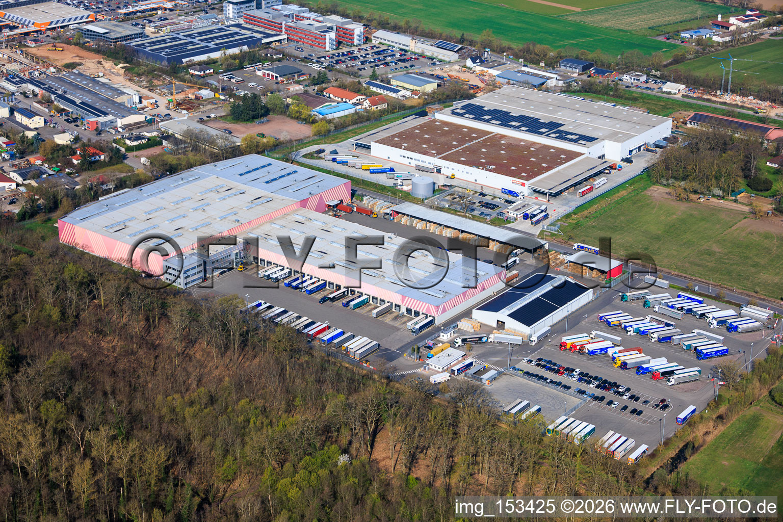 Centre logistique HORNBACH Essingen I à le quartier Dreihof in Essingen dans le département Rhénanie-Palatinat, Allemagne