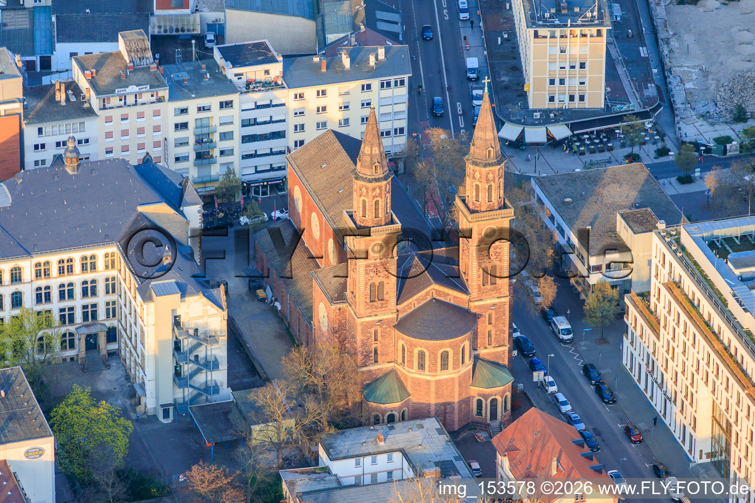 Église Saint-Louis sur Wredestraße à le quartier Mitte in Ludwigshafen am Rhein dans le département Rhénanie-Palatinat, Allemagne
