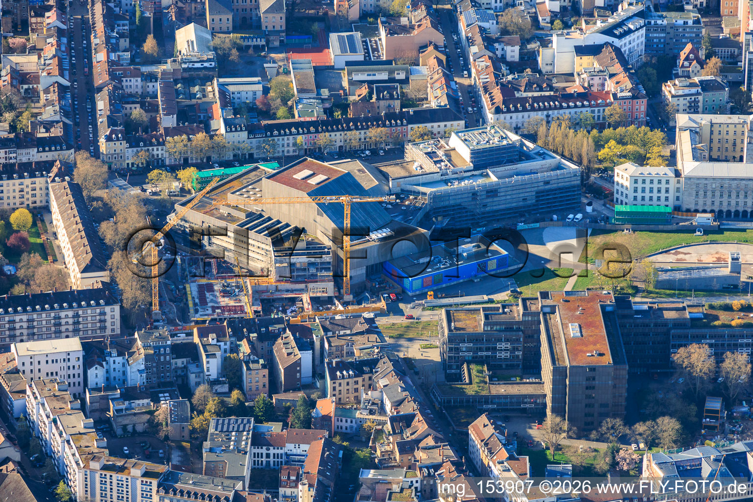 Chantier du Théâtre d'État de Baden à le quartier Südstadt in Karlsruhe dans le département Bade-Wurtemberg, Allemagne