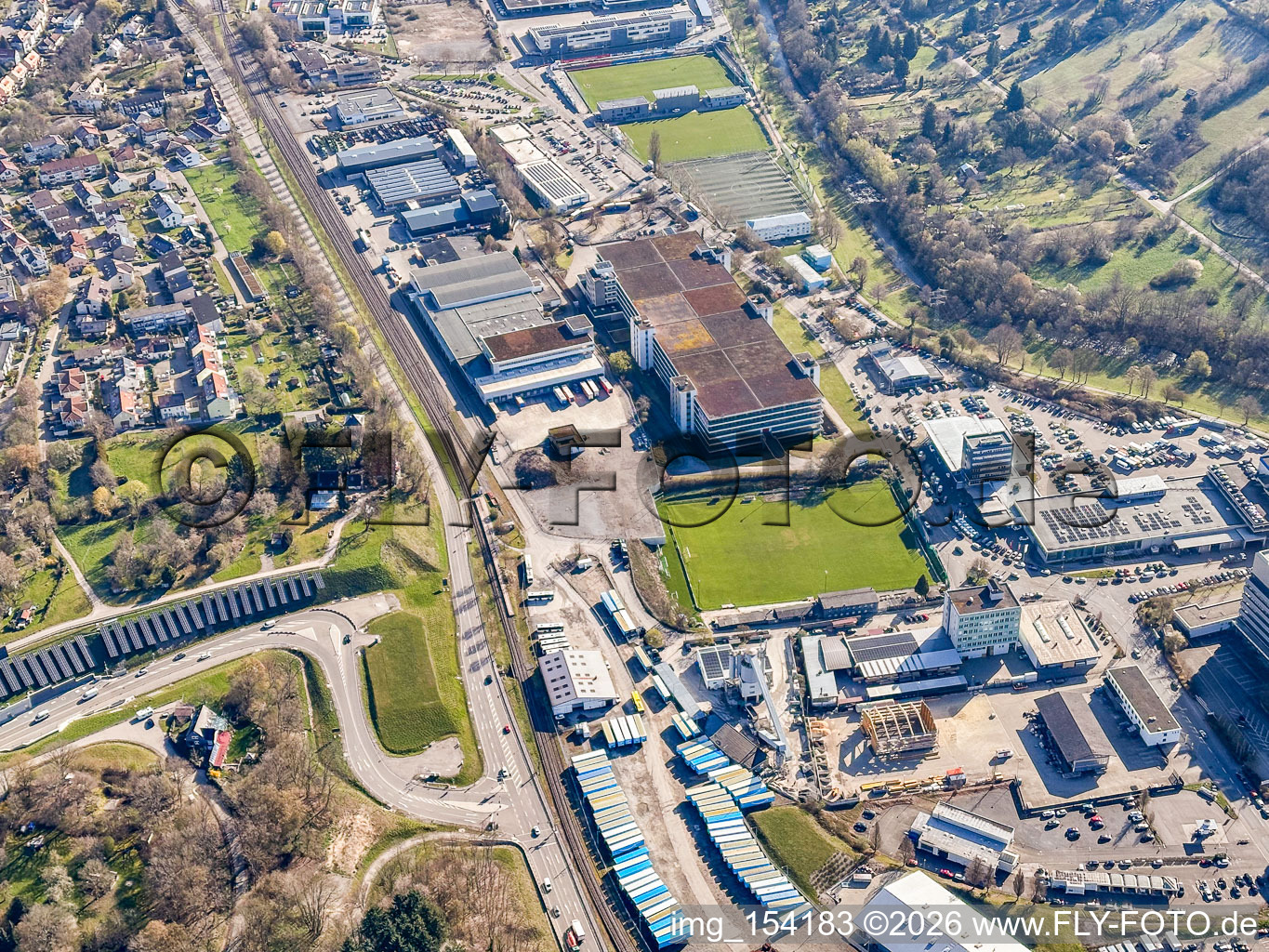 Parc industriel Adolf-Richter-Straße avec DRIVE IN BOX GmbH à le quartier Brötzingen in Pforzheim dans le département Bade-Wurtemberg, Allemagne