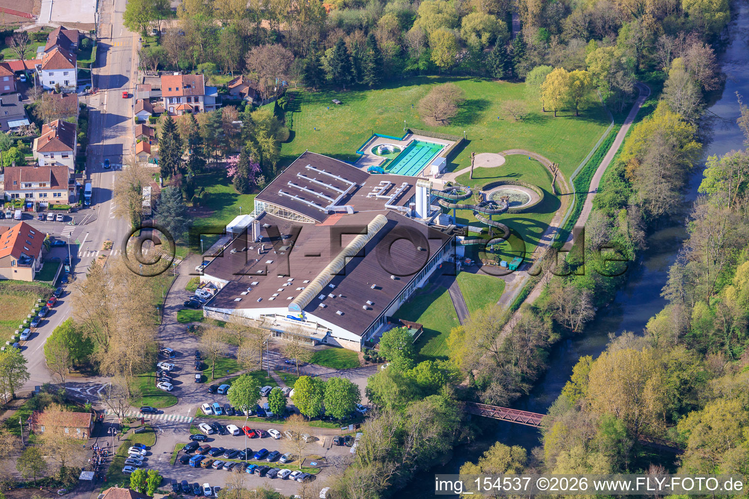 Piscine Sarreguemines sur la Blies à le quartier Blies Nord in Saargemünd dans le département Moselle, France