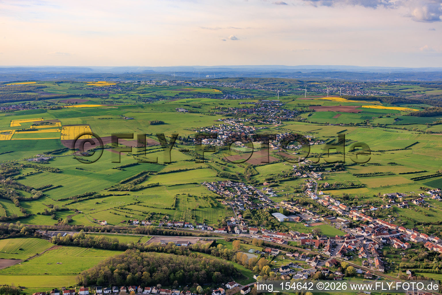 Du sud à Hundling dans le département Moselle, France