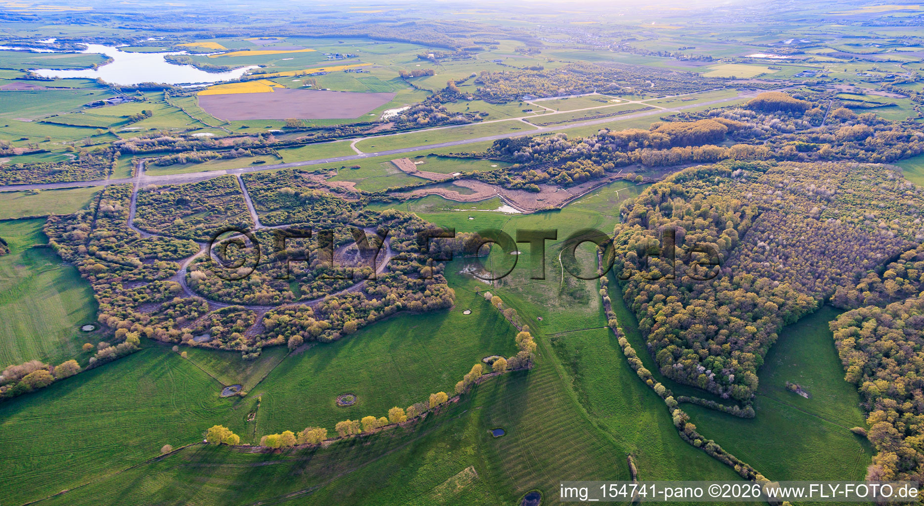 Ancien aérodrome militaire Grostenquin du nord-est à Grostenquin dans le département Moselle, France