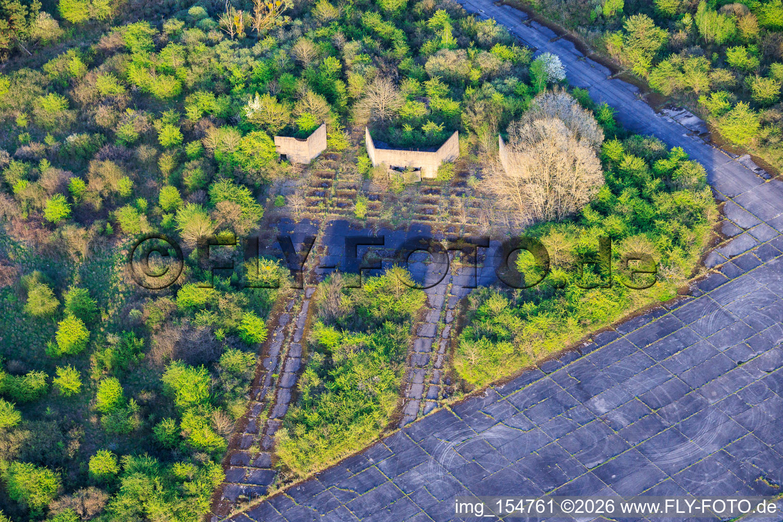 Position de stationnement sur l'ancien aérodrome militaire Grostenquin à Grostenquin dans le département Moselle, France