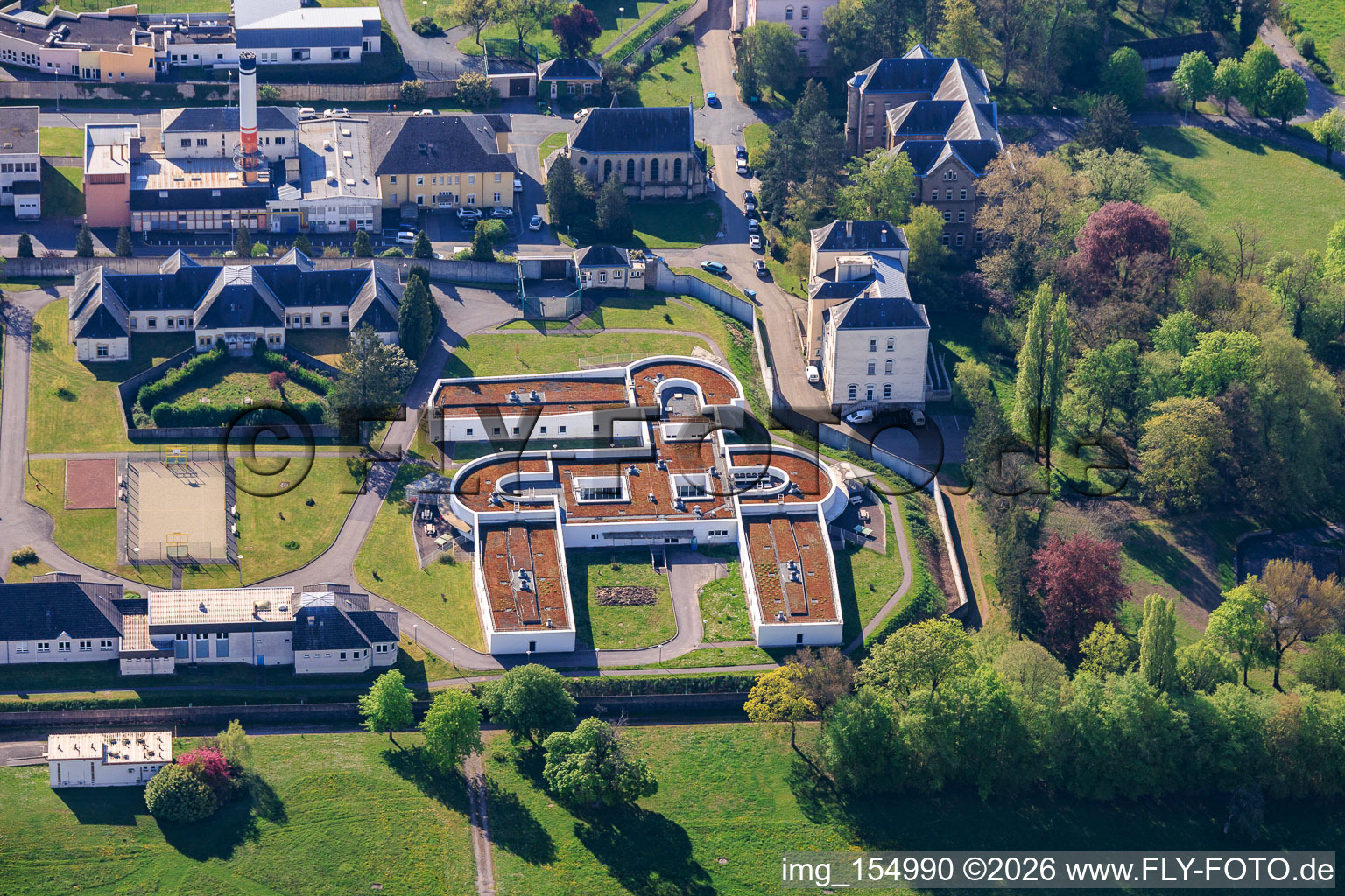 Clinique Psychiatrique Chs De Sarreguemines à le quartier Blauberg in Saargemünd dans le département Moselle, France