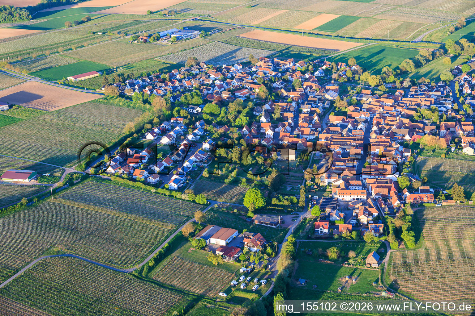 De l'ouest à Impflingen dans le département Rhénanie-Palatinat, Allemagne