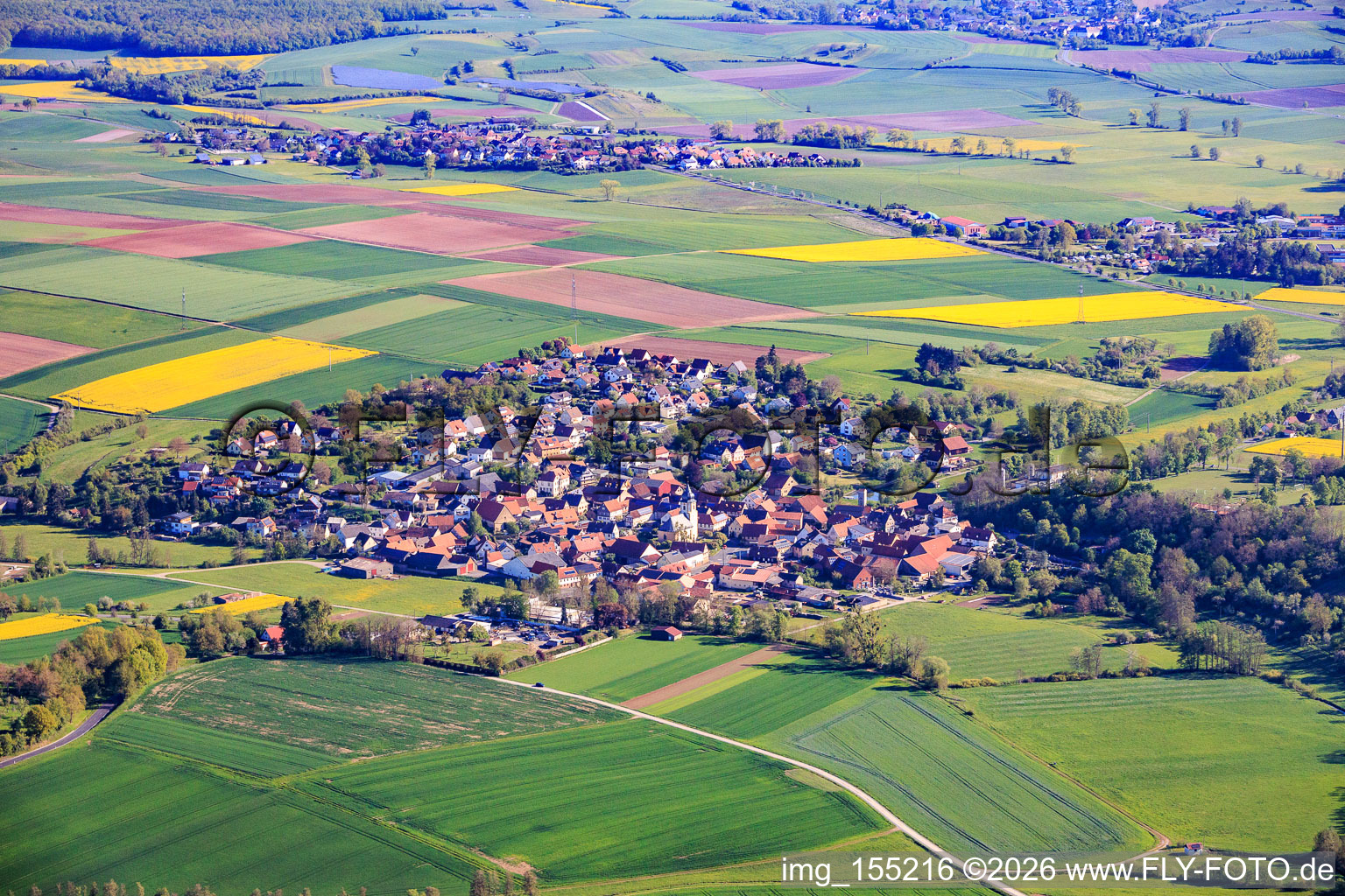 Du nord-ouest à le quartier Rügheim in Hofheim in Unterfranken dans le département Bavière, Allemagne