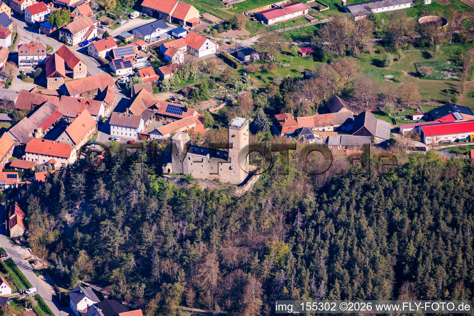 Ruines du château Ehrenstein à le quartier Ehrenstein in Stadtilm dans le département Thuringe, Allemagne