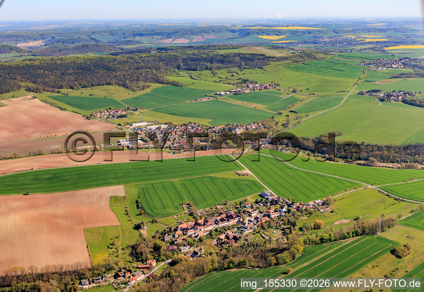 Du sud à le quartier Gröben in Schlöben dans le département Thuringe, Allemagne