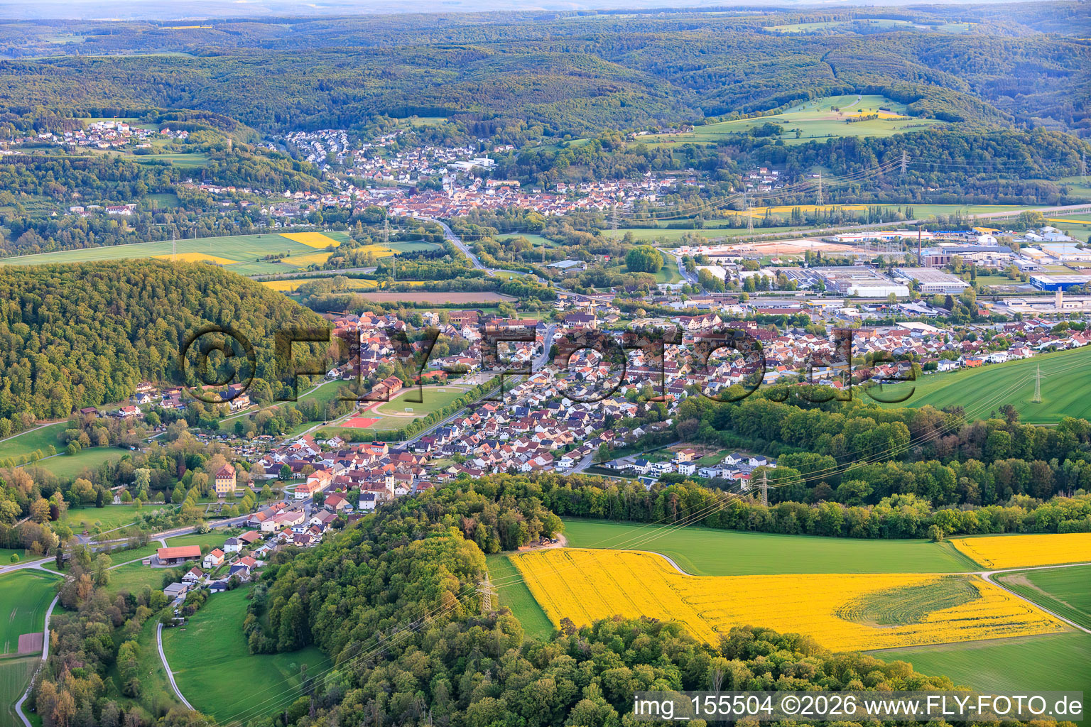 Du nord à le quartier Gleisenau in Ebelsbach dans le département Bavière, Allemagne
