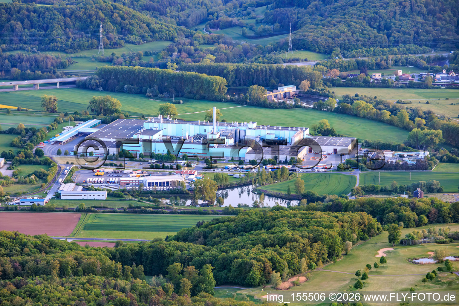 Zone industrielle Eltmann avec usine de papier Palm GmbH & Co. | Usine Eltmann à le quartier Limbach in Eltmann dans le département Bavière, Allemagne