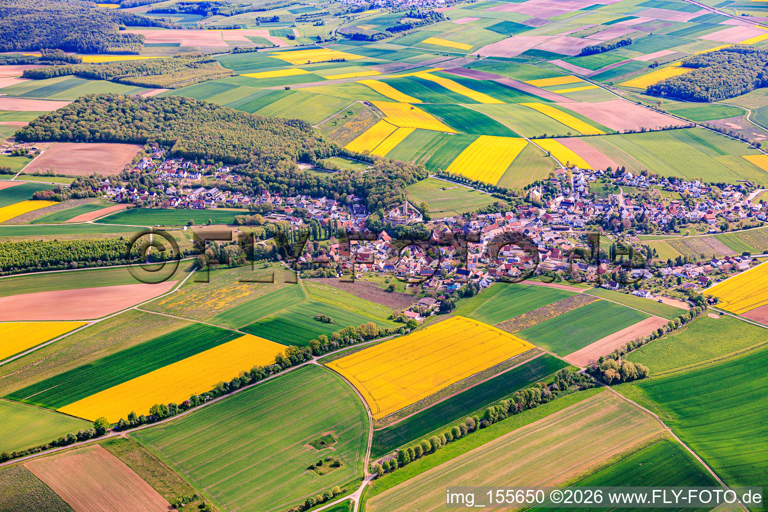 De l'ouest à le quartier Büchold in Arnstein dans le département Bavière, Allemagne