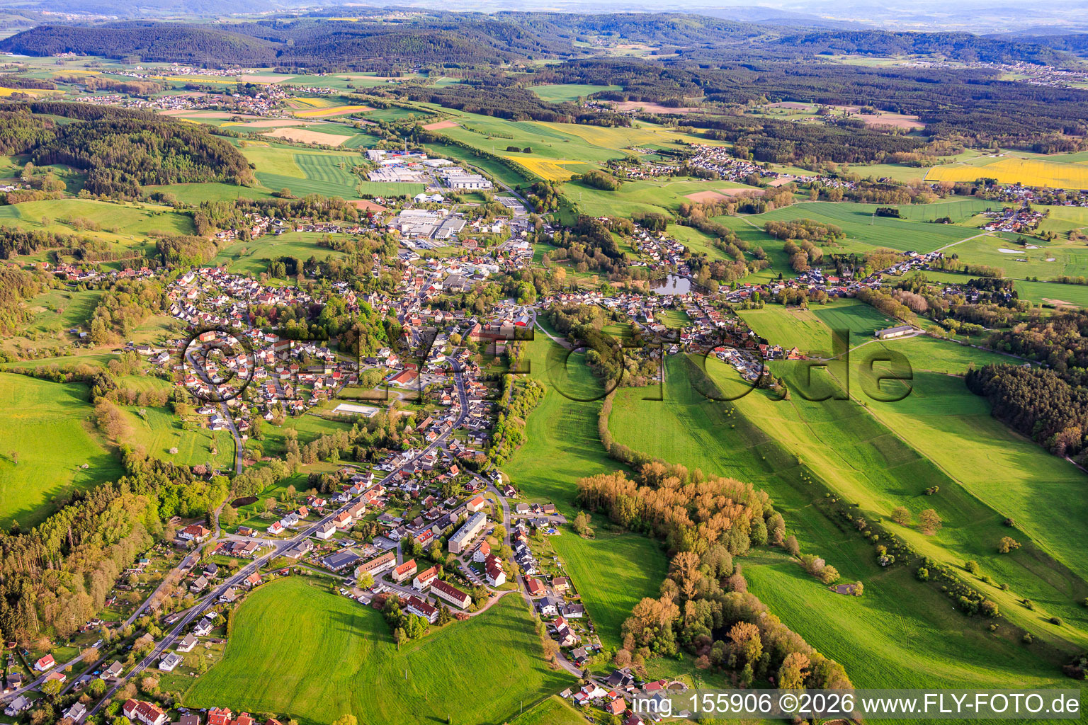 Du nord à le quartier Neuhaus in Föritztal dans le département Thuringe, Allemagne