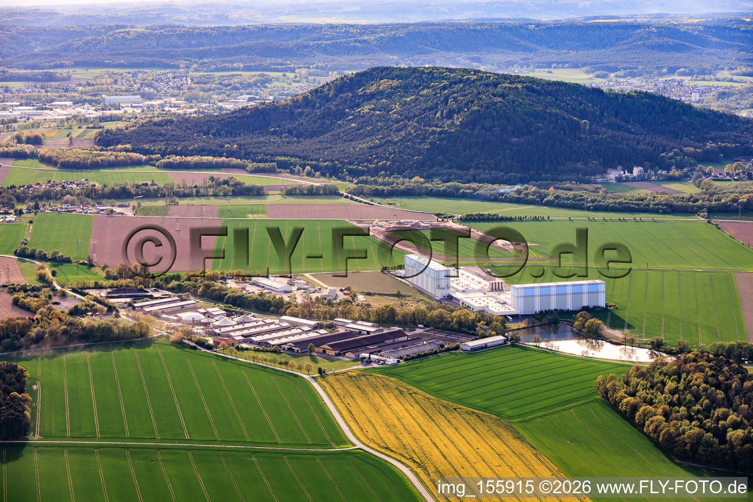 Zone industrielle Am Rohof avec Sauer GmbH & Co. KG et Agroprodukt Sonneberg eG à le quartier Heubisch in Föritztal dans le département Thuringe, Allemagne