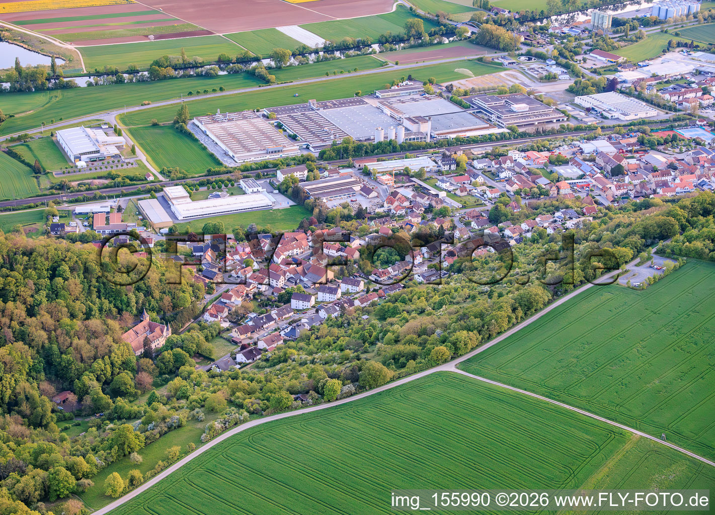 Zone industrielle Ob. Altach avec allmilmö Küchen GmbH & Co. KG à Zeil am Main dans le département Bavière, Allemagne