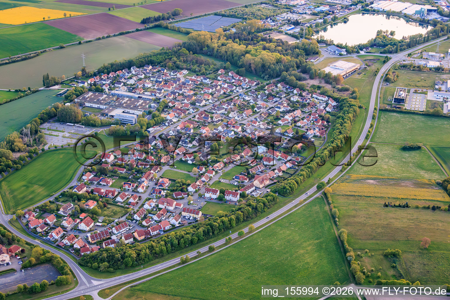 Du nord-est à le quartier Kleinaugsfeld in Haßfurt dans le département Bavière, Allemagne