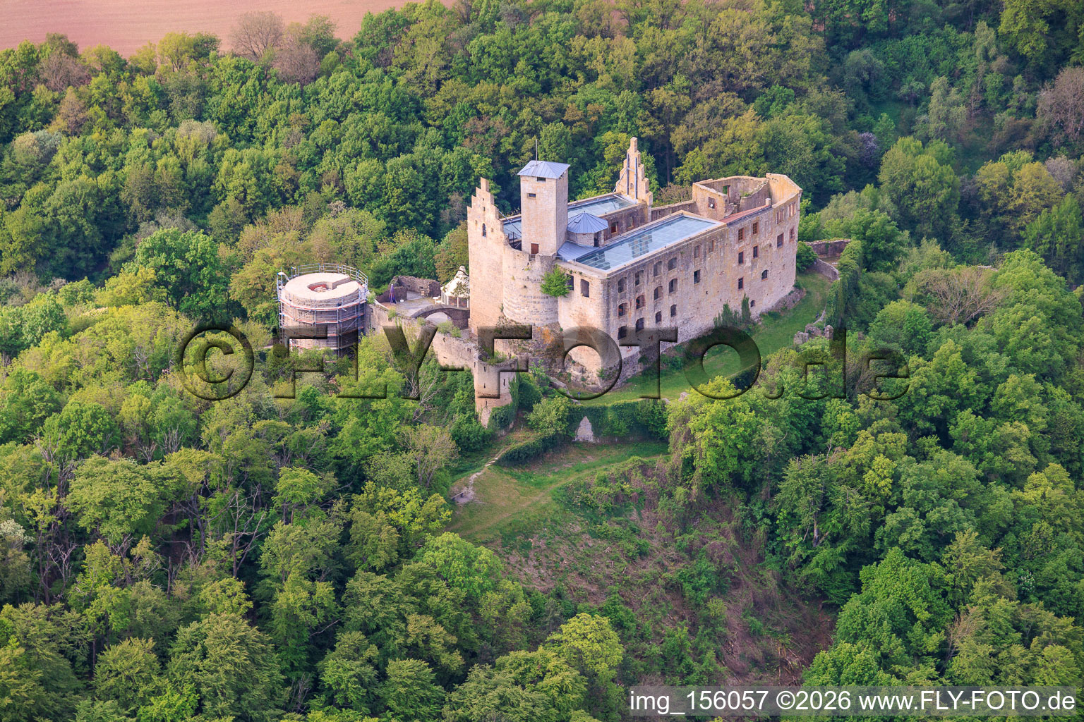 Le château de Trimburg vu du nord-est à le quartier Trimberg in Elfershausen dans le département Bavière, Allemagne