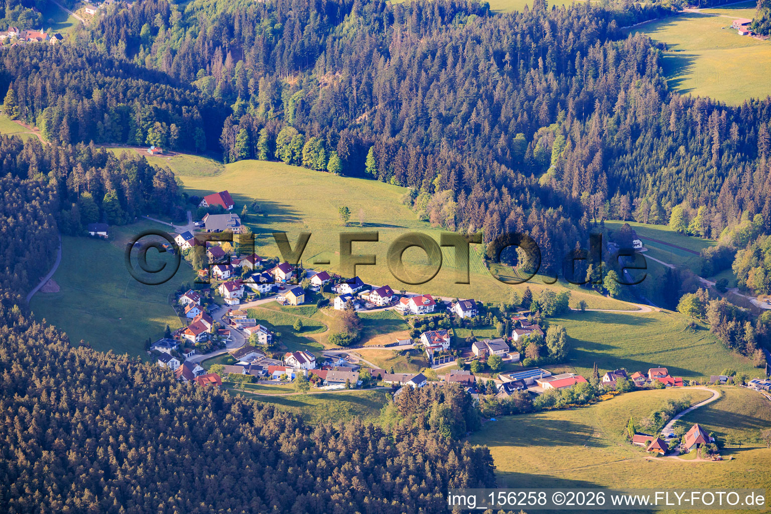 Du nord à Lauterbach dans le département Bade-Wurtemberg, Allemagne
