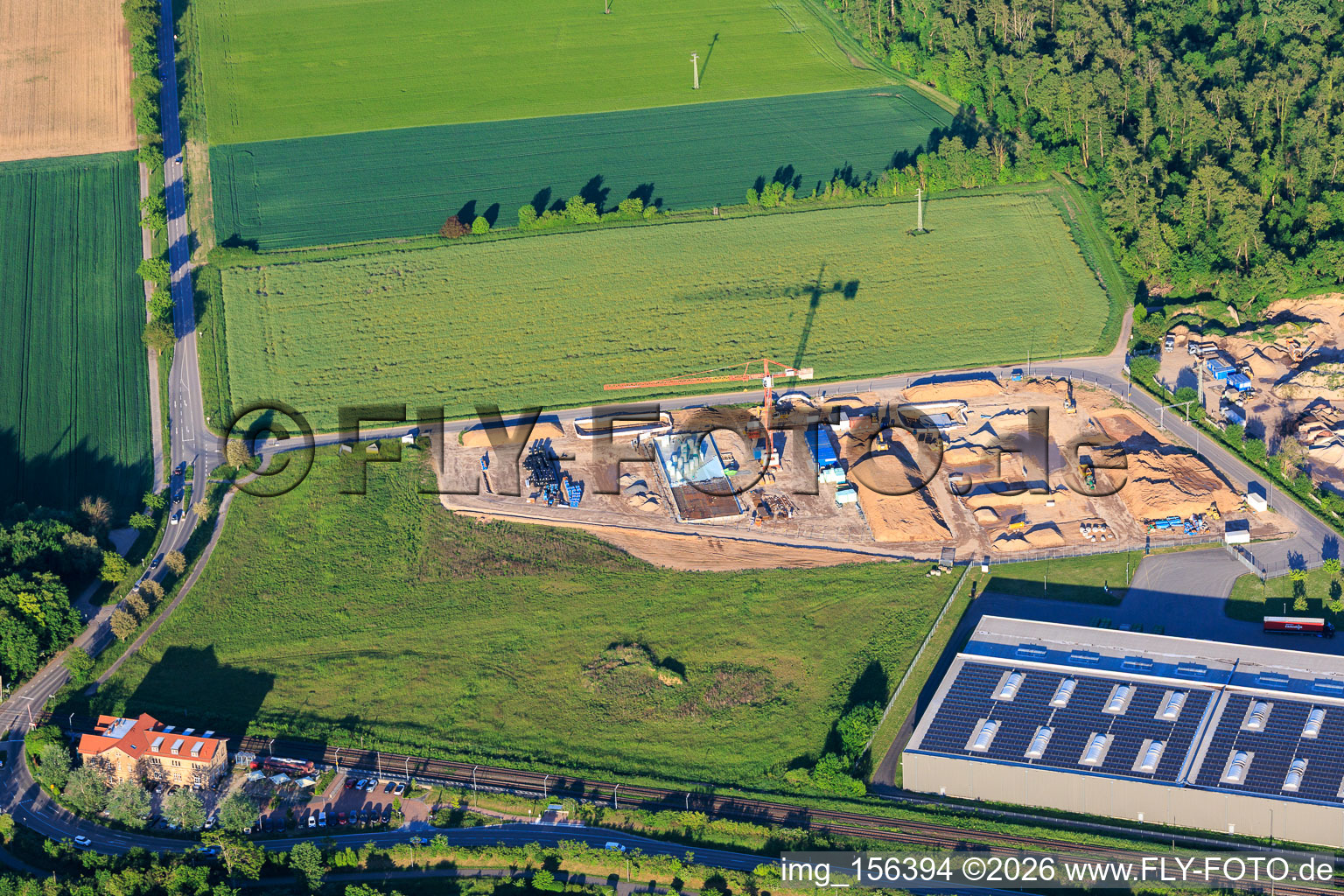Zone de construction du nouveau campus X2E pour les bâtiments administratifs et de production à Rohrbach dans le département Rhénanie-Palatinat, Allemagne