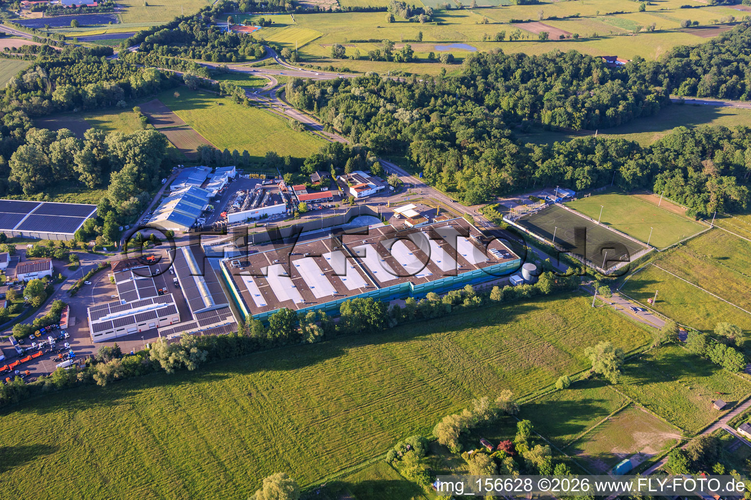 Plateforme Fresh Southwest GmbH à le quartier Minderslachen in Kandel dans le département Rhénanie-Palatinat, Allemagne