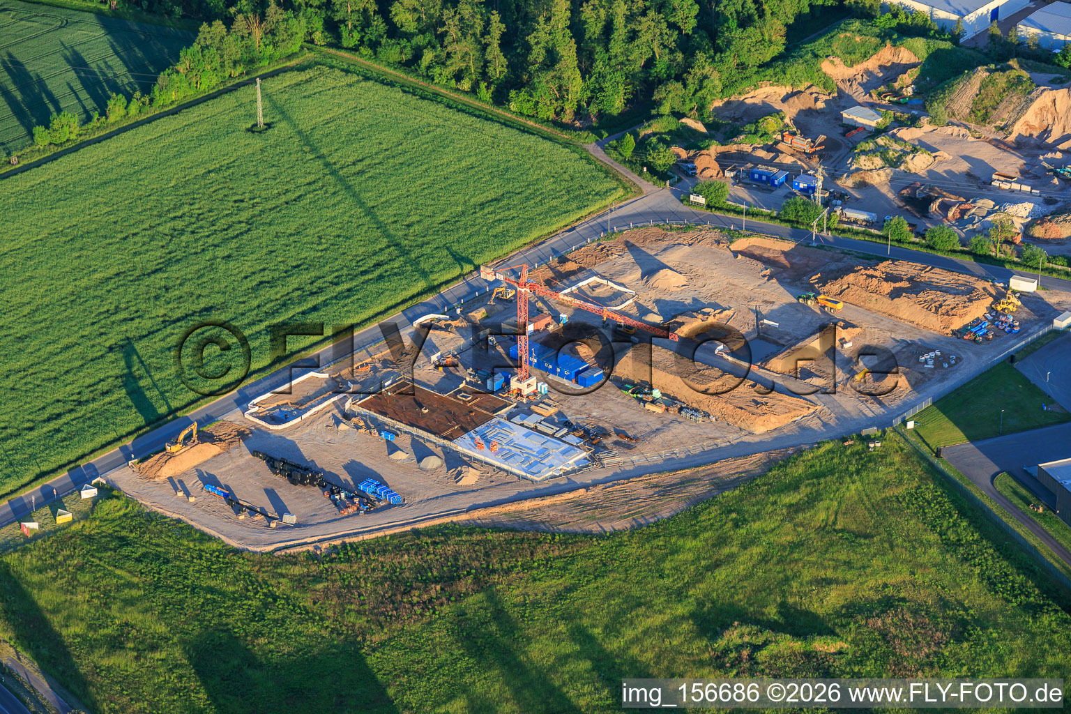 Zone de construction du nouveau campus X2E pour les bâtiments administratifs et de production à Rohrbach dans le département Rhénanie-Palatinat, Allemagne