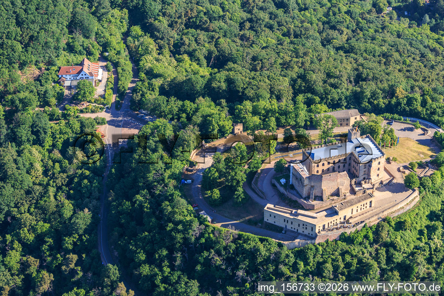 Château de Hambach vu du sud à le quartier Diedesfeld in Neustadt an der Weinstraße dans le département Rhénanie-Palatinat, Allemagne