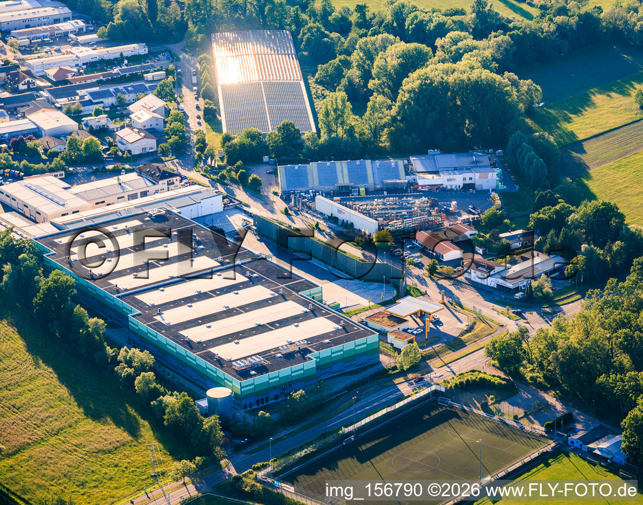 Plateforme Fresh Southwest GmbH à le quartier Minderslachen in Kandel dans le département Rhénanie-Palatinat, Allemagne