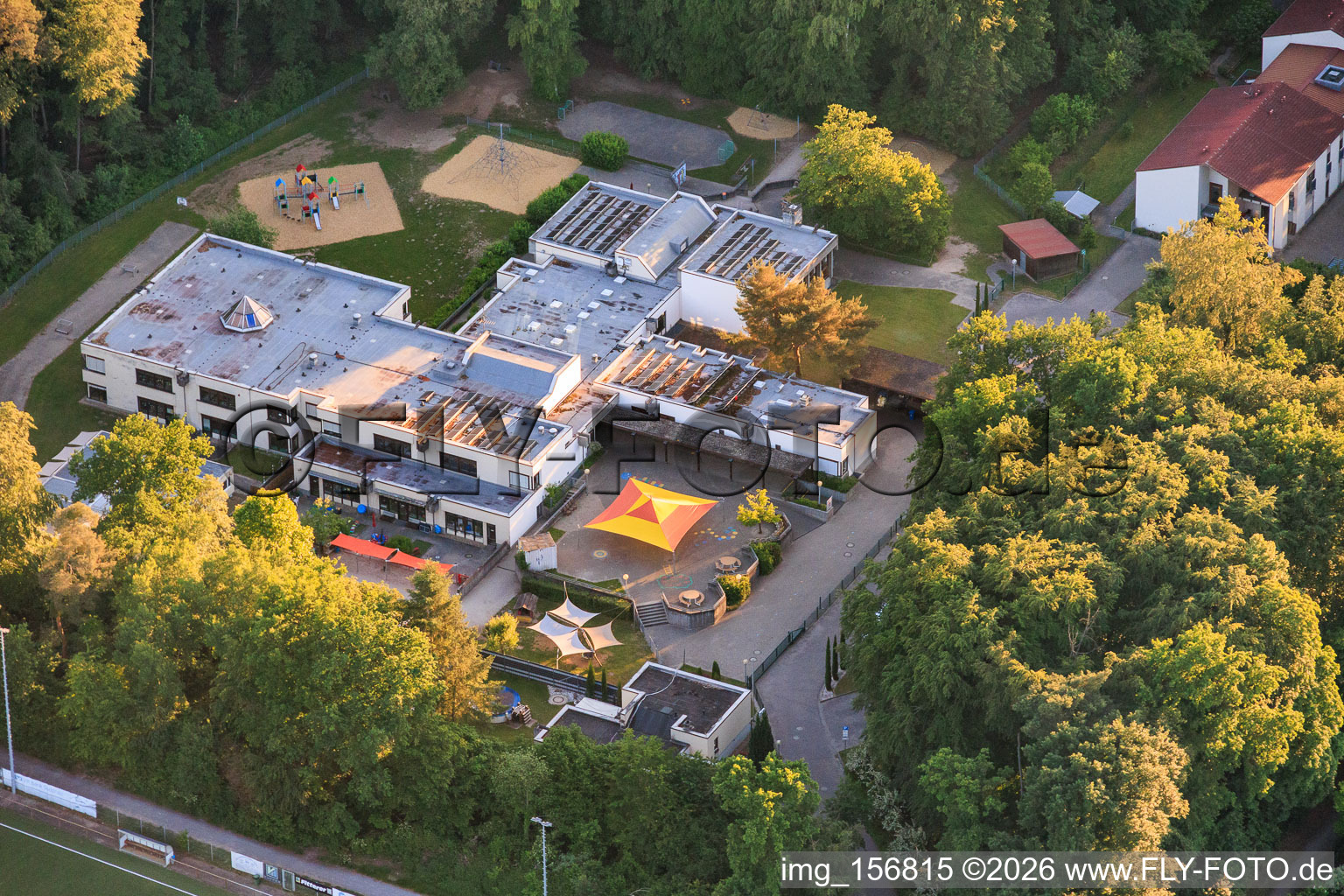 Centre de garde d'enfants spécialisé « Rückenwind » et école axée sur le développement du langage à Rülzheim dans le département Rhénanie-Palatinat, Allemagne