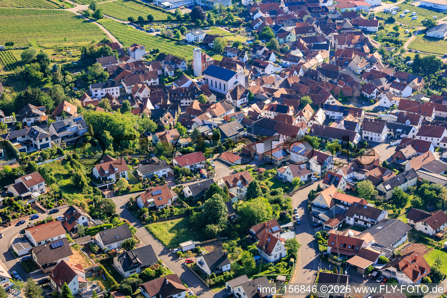 Du sud-ouest à Eschbach dans le département Rhénanie-Palatinat, Allemagne